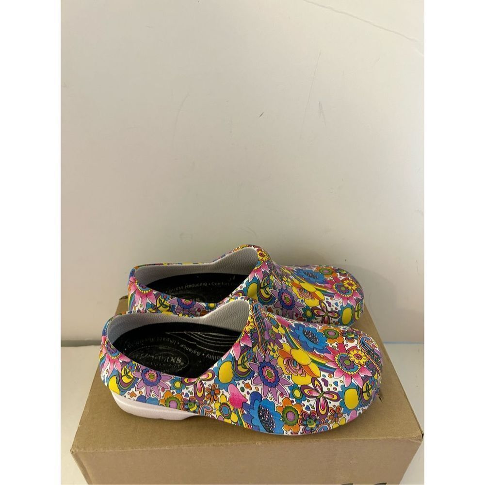 Easy Works Street clogs size 7 Rainbow colorful slip and oil-resistance‎